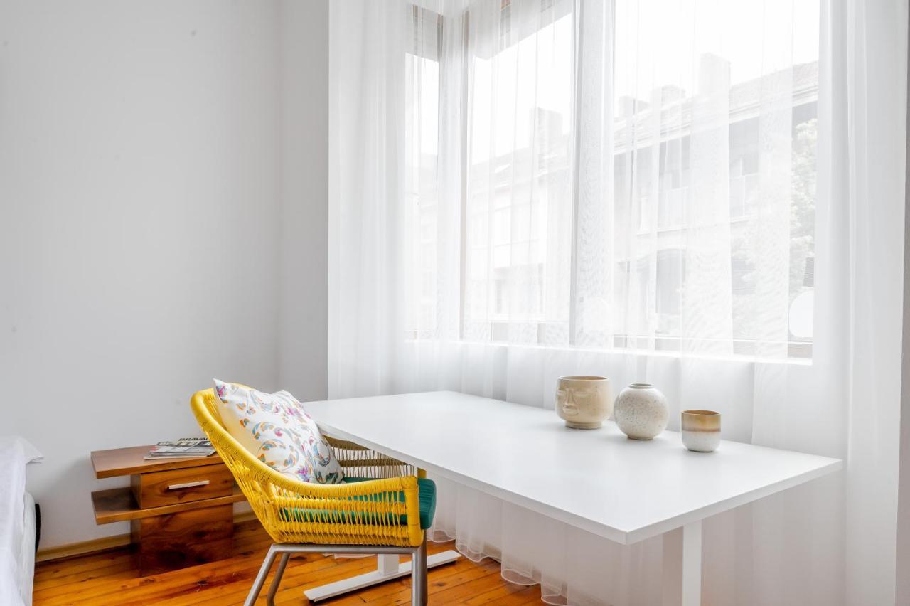 Ferienwohnung Sofia'S Vintage Gem: Spacious 2Bd Flat On Solunska Exterior foto